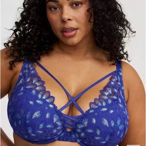 BNWT Torrid Vibrant Blue XOXO Strappy Lace Bra